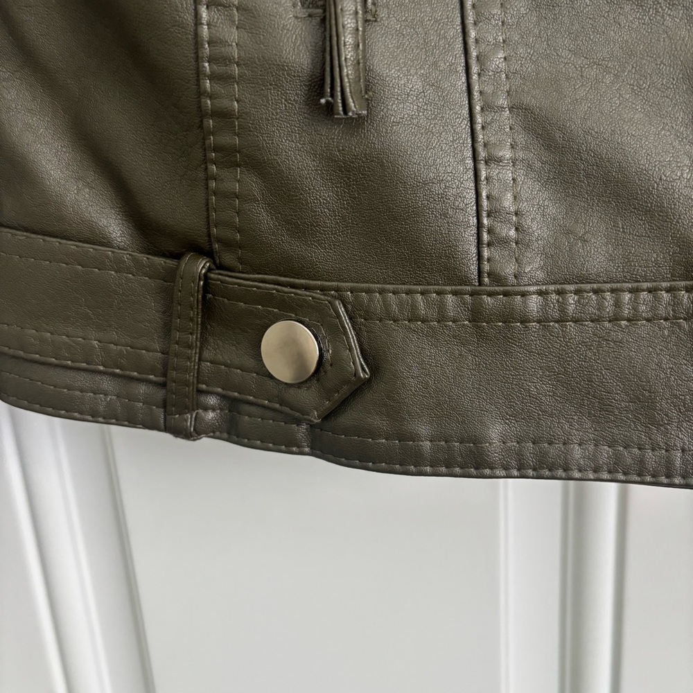NWT Blue B Collection Olive Green Faux Leather Moto Jacket, Size Small - Picture 4 of 12